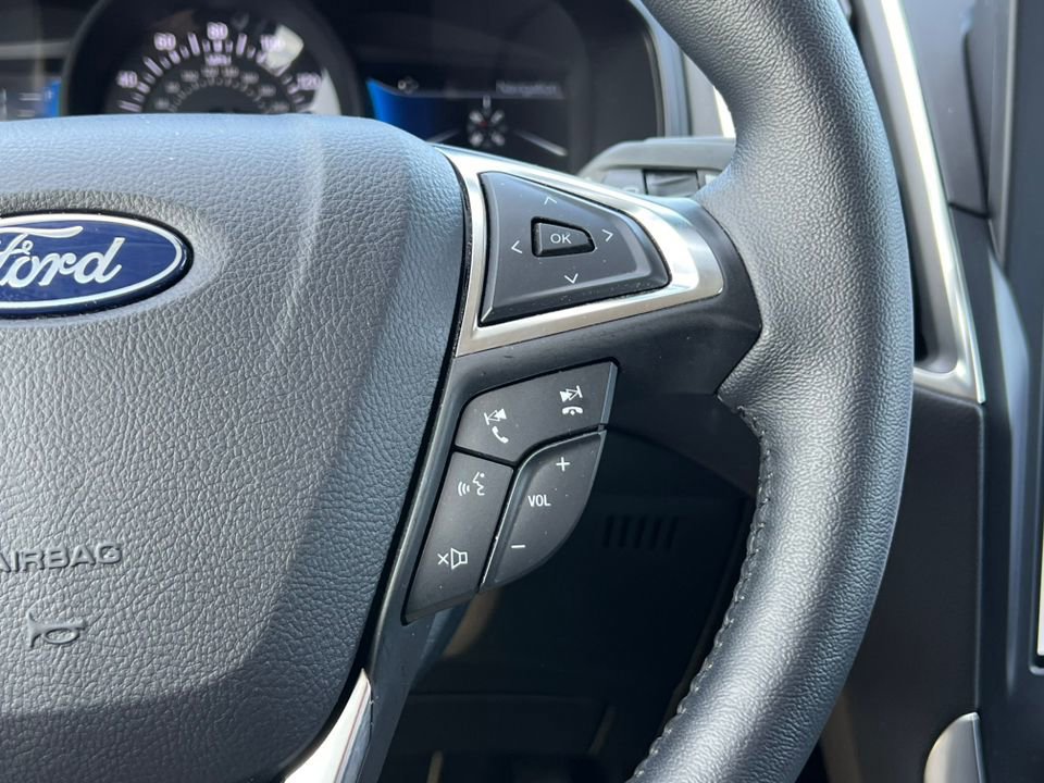 Certified 2024 Ford Edge Titanium w/ Equipment Group 301A AWD/4WD image 22