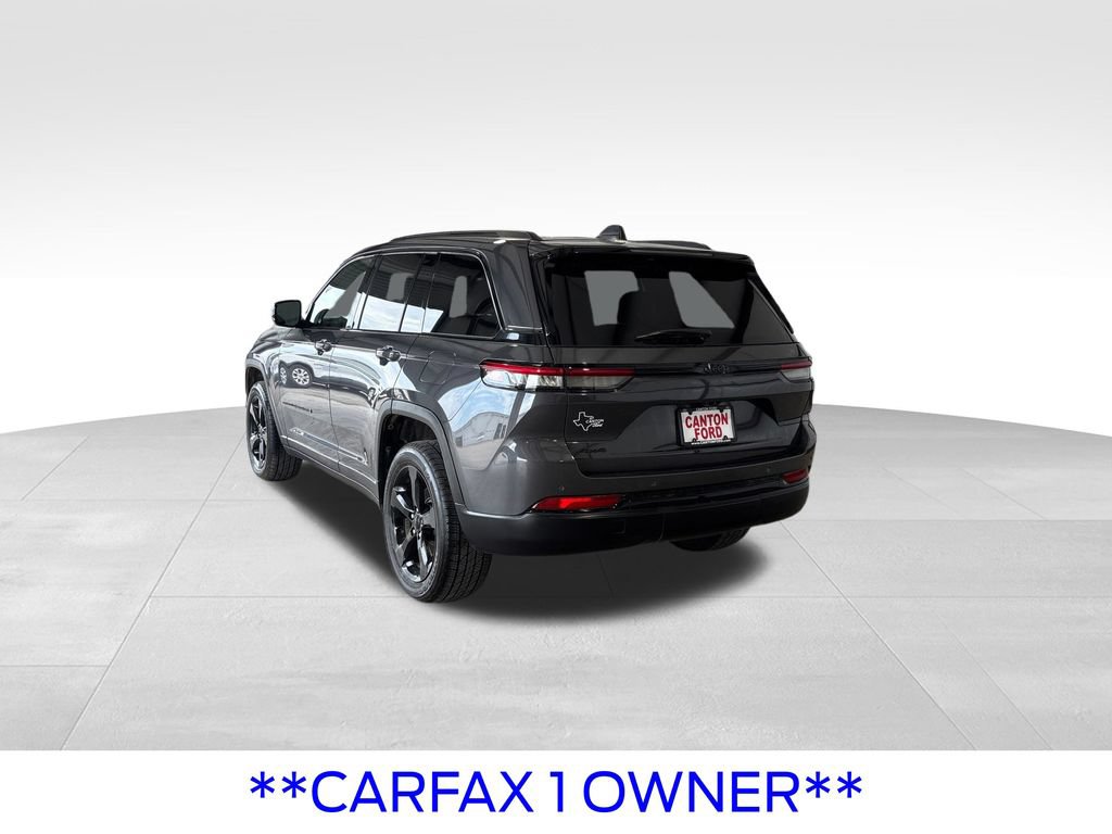 Used 2024 Jeep Grand Cherokee Altitude AWD/4WD image 4
