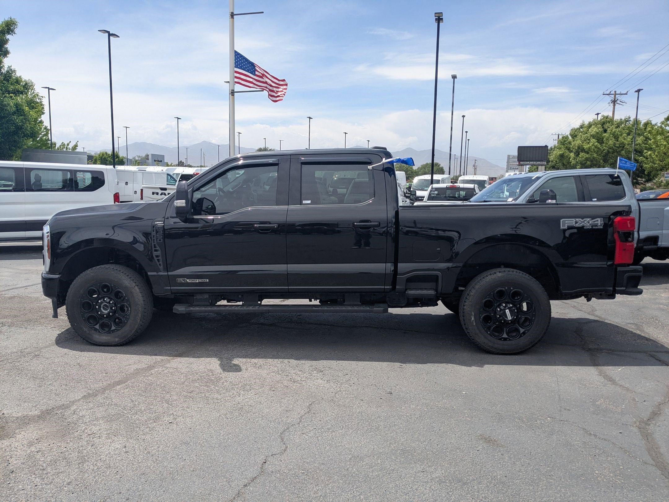 Certified 2025 Ford F350 Lariat w/ Black Appearance Package AWD/4WD image 11