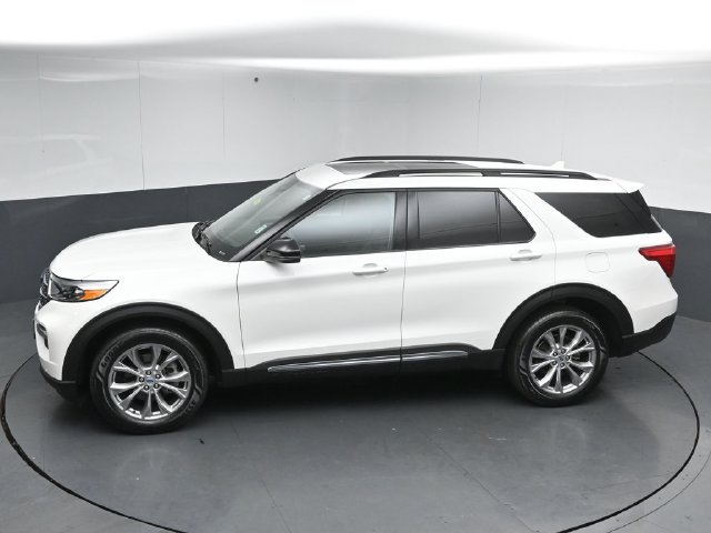 Certified 2024 Ford Explorer XLT w/ Equipment Group 202A AWD/4WD image 48
