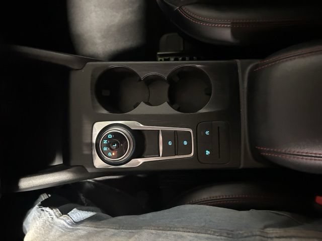 Certified 2025 Ford Escape ST-Line Select AWD/4WD image 28