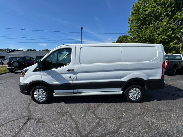 Certified 2025 Ford Transit 250 Low Roof w/ Exterior Upgrade Package RWD image 2