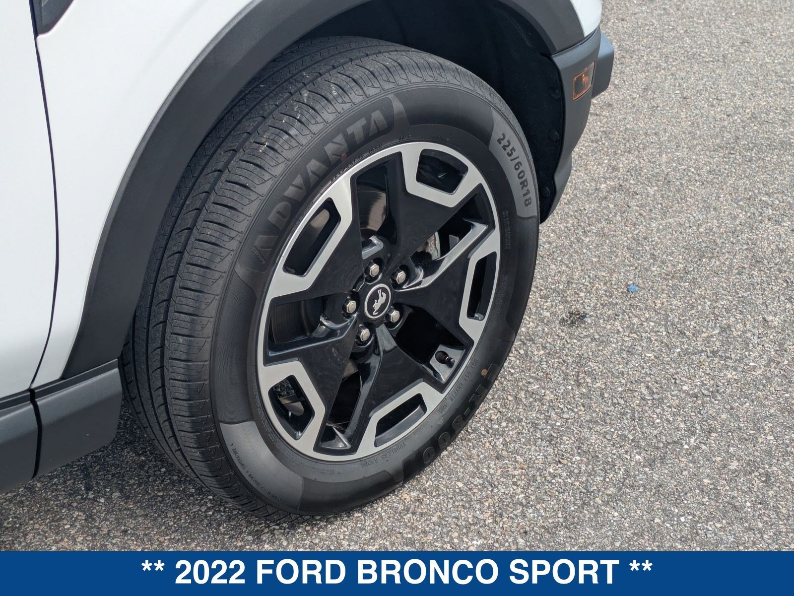 Certified 2022 Ford Bronco Sport Outer Banks w/ Tech Package AWD/4WD image 13