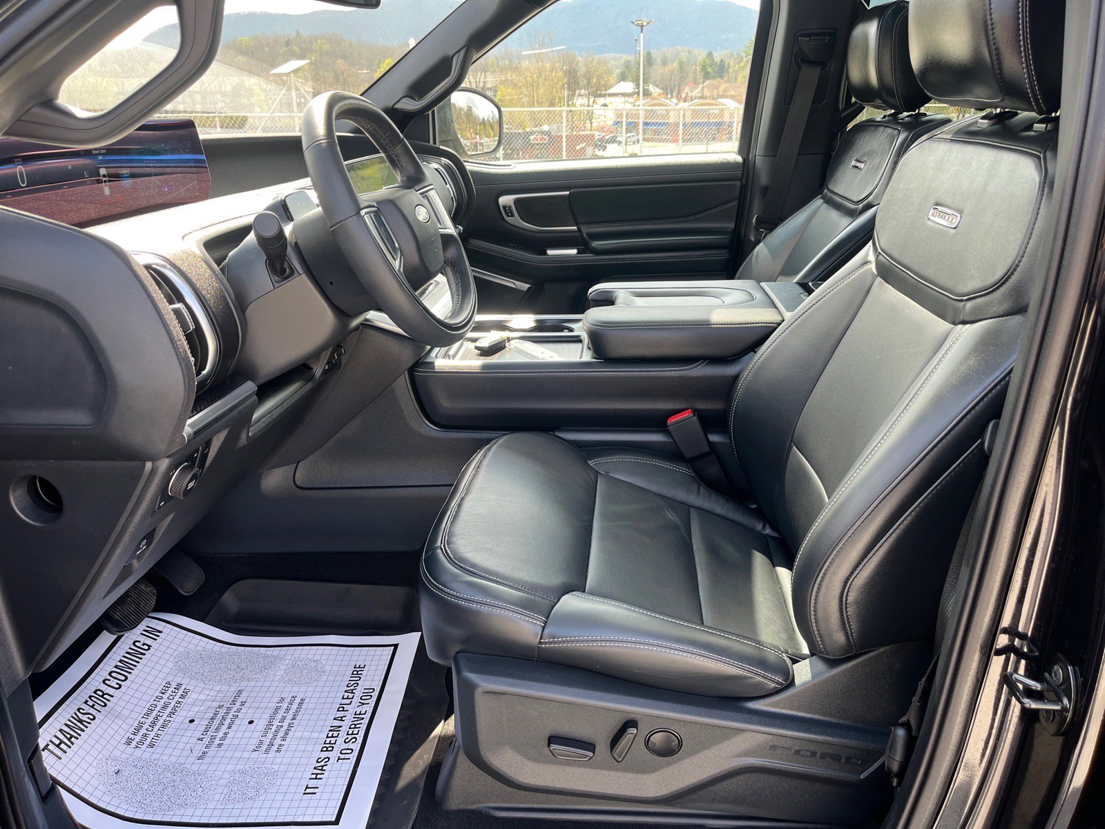 Certified 2025 Ford Expedition Platinum w/ Stealth Appearance Package AWD/4WD image 16