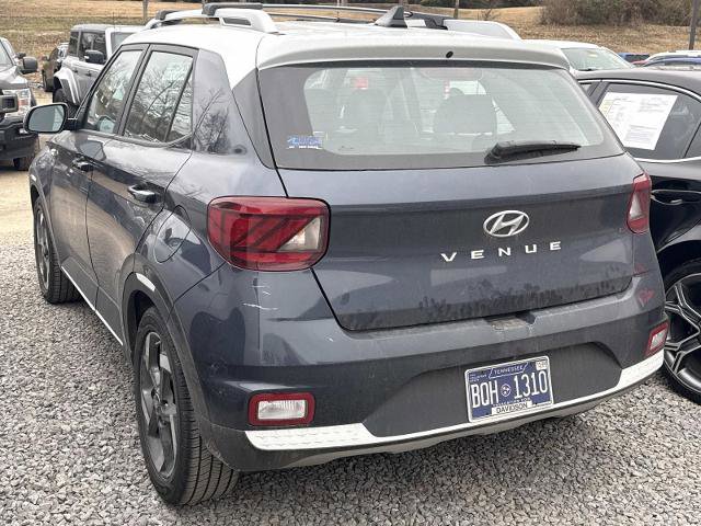 Used 2022 Hyundai Venue Limited image 5