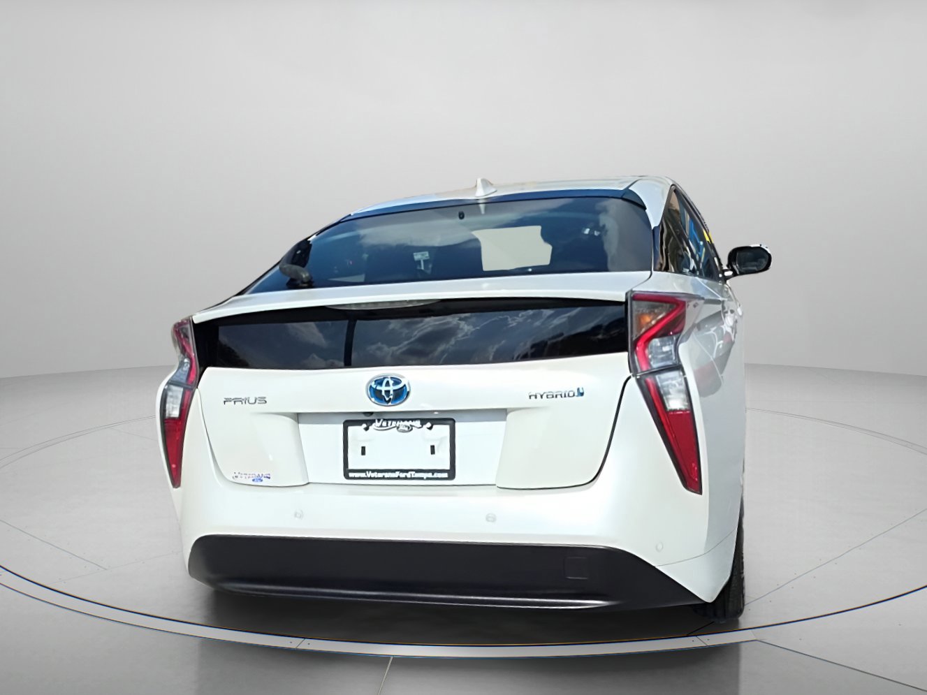 Used 2017 Toyota Prius Four image 19