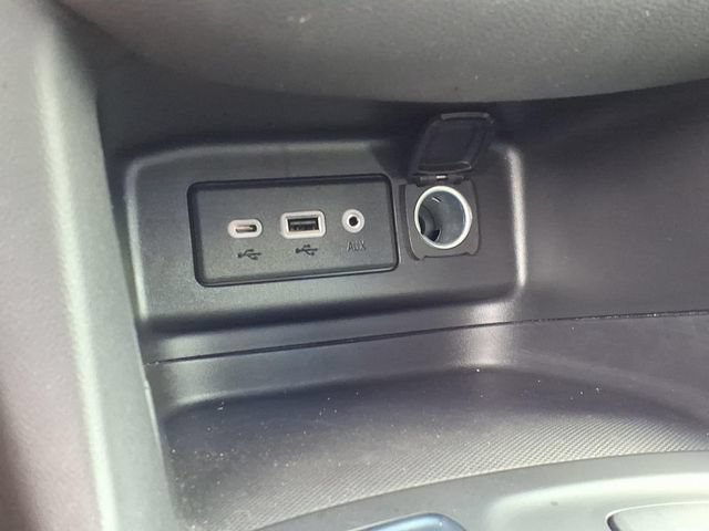 Used 2023 Chevrolet Equinox LT FWD image 28