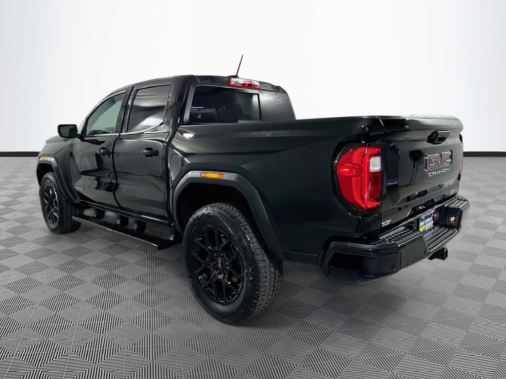 Used 2026 GMC Canyon AT4 w/ AT4 Premium Package AWD/4WD image 8