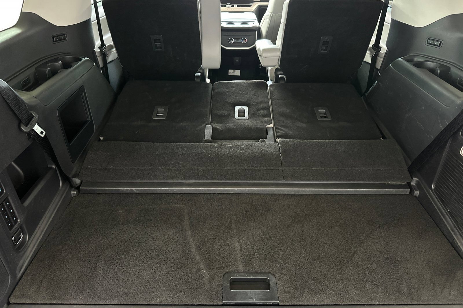 Certified 2025 Ford Expedition Active AWD/4WD image 15