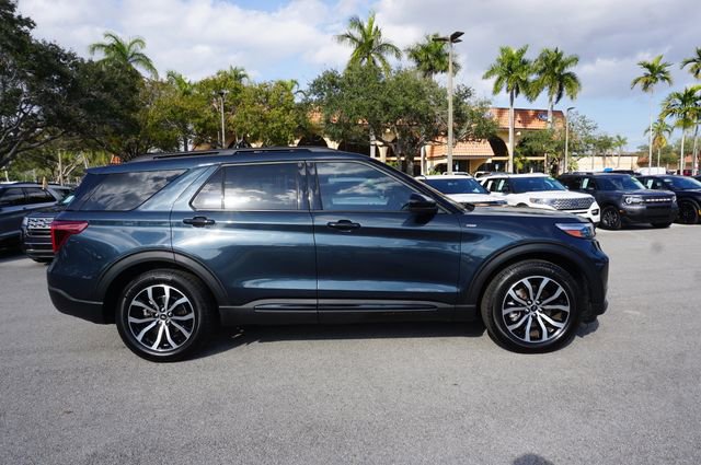 Certified 2023 Ford Explorer ST-Line w/ Class IV Trailer Tow Package image 4