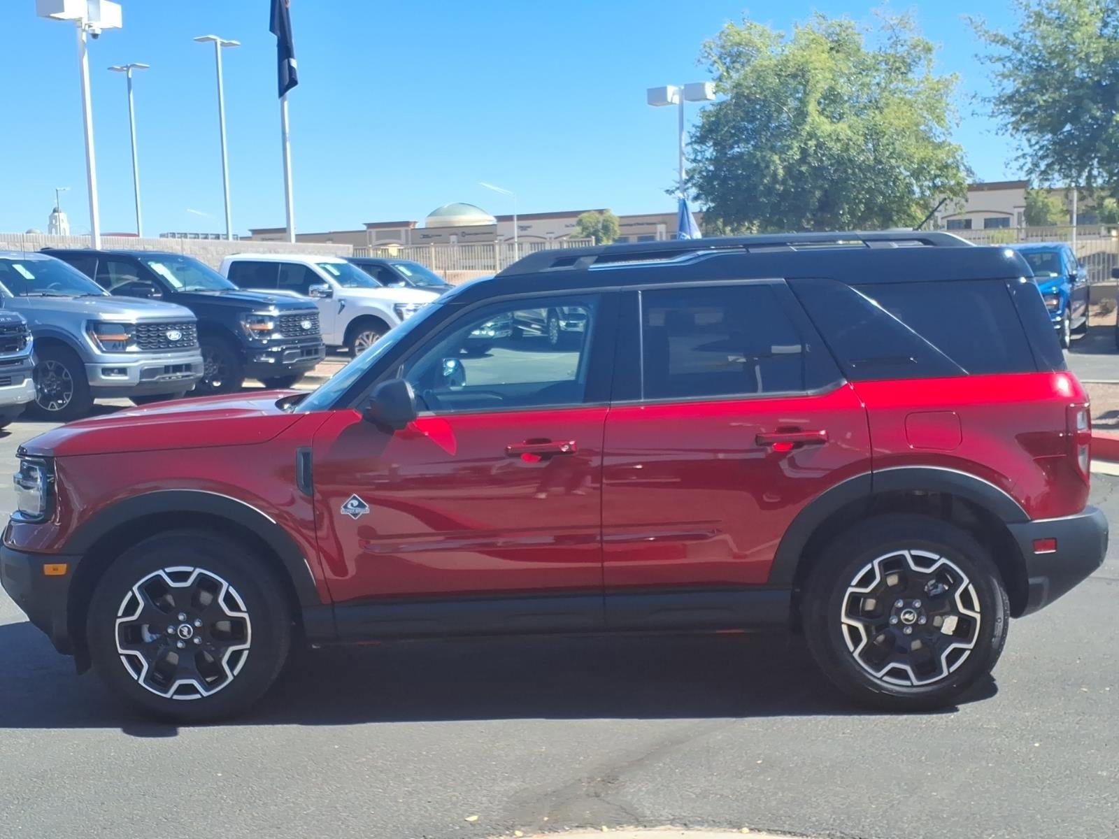 Certified 2025 Ford Bronco Sport Outer Banks w/ Outer Banks Tech Package+ AWD/4WD image 7
