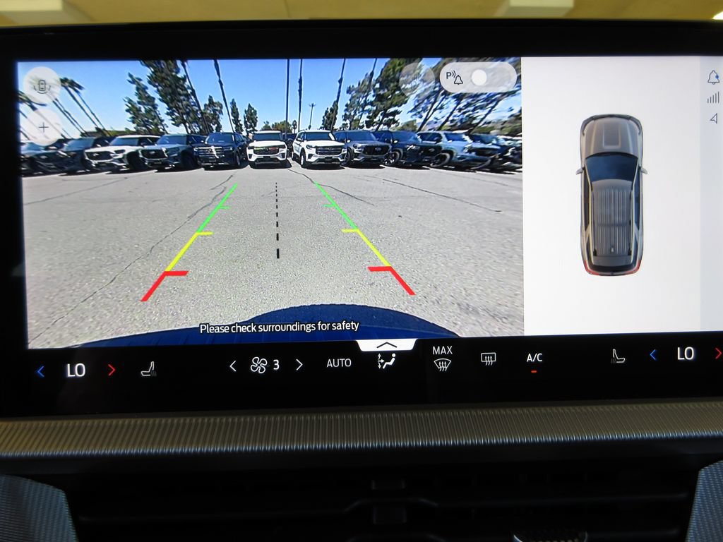 Certified 2025 Ford Explorer Active RWD image 19
