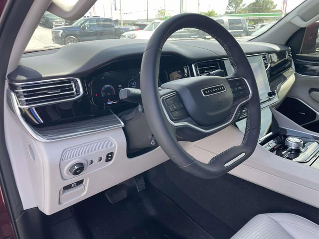 Used 2022 Jeep Wagoneer Series II AWD/4WD image 17
