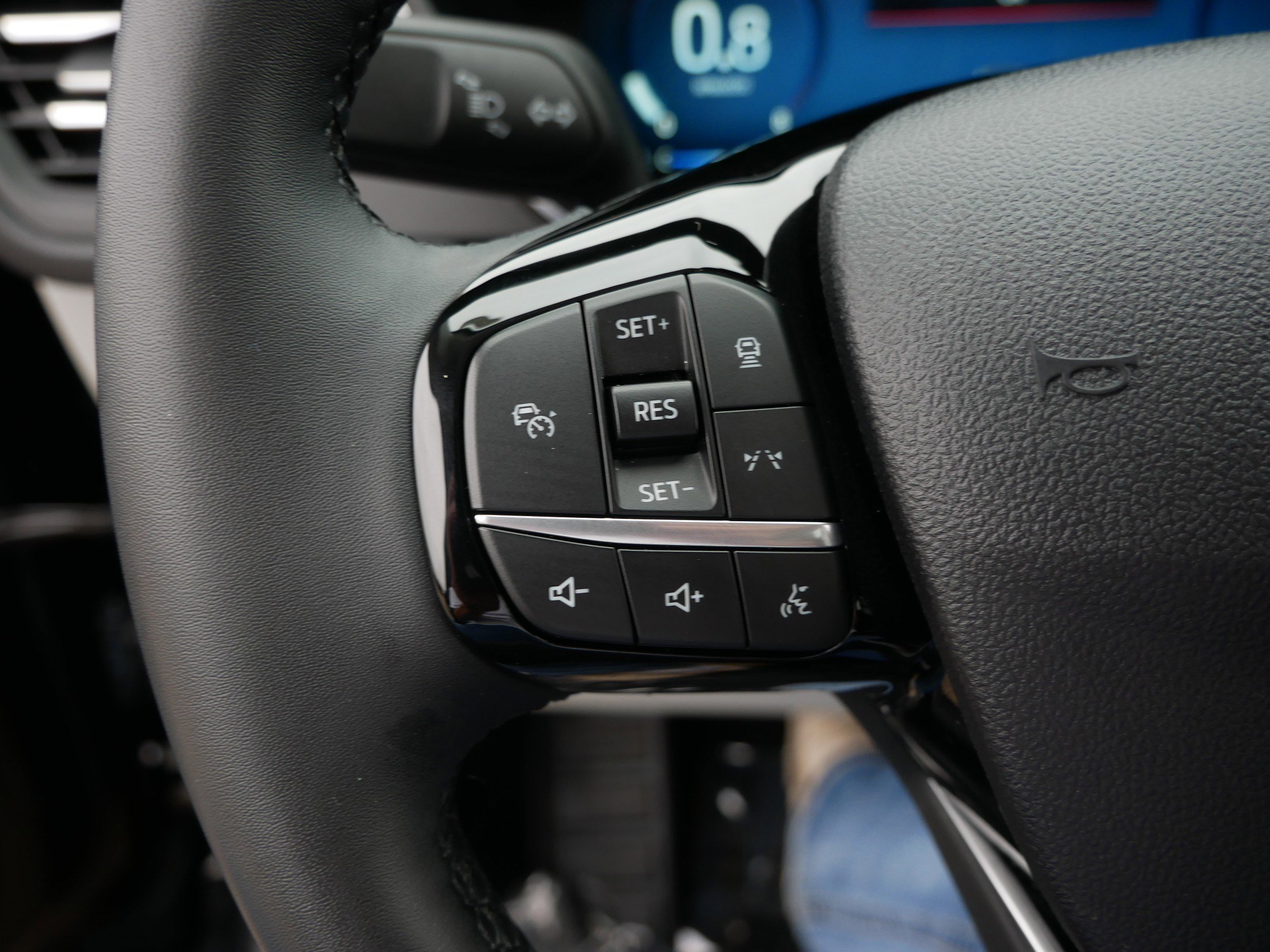 Certified 2023 Ford Escape Platinum w/ Premium Technology Package AWD/4WD image 29