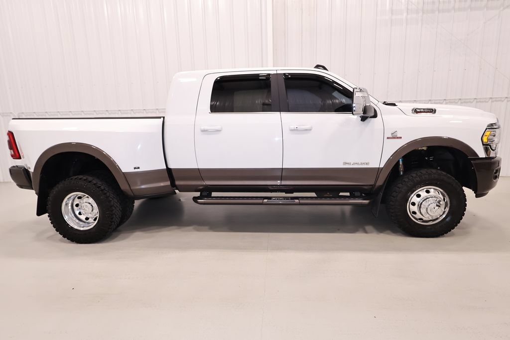 Used 2024 RAM 3500 Limited w/ Towing Technology Group AWD/4WD image 2