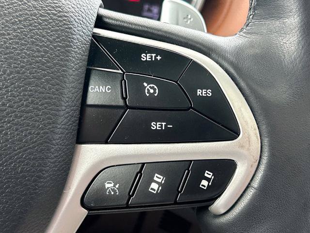 Used 2019 Jeep Grand Cherokee Summit AWD/4WD image 28