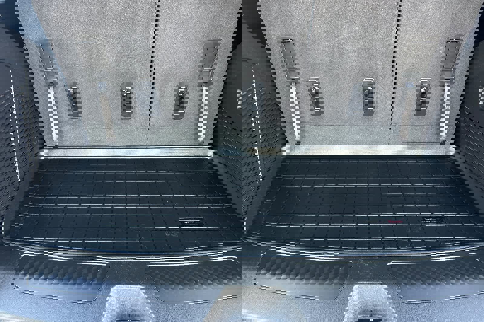 Used 2024 GMC Yukon SLE w/ Max Trailering Package image 16