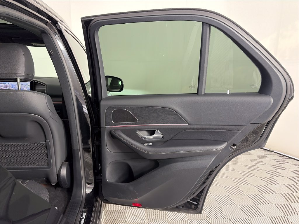 Used 2025 Mercedes-Benz GLE 350 4MATIC image 28