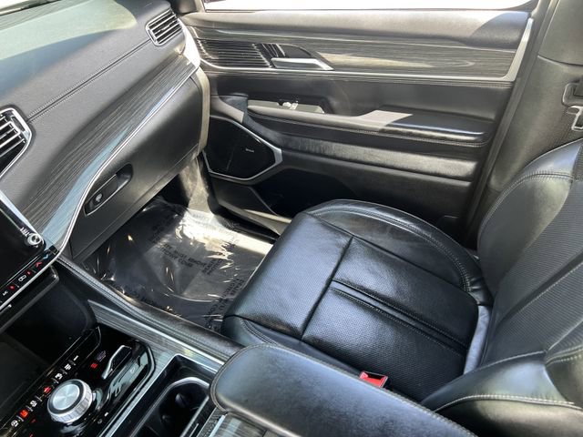 Used 2022 Jeep Wagoneer Series III w/ Premium Group I AWD/4WD image 16