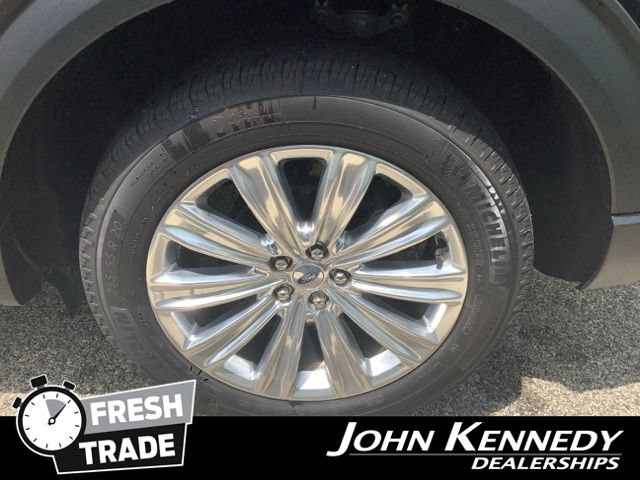 Certified 2025 Ford Explorer Platinum w/ LUX Leather Package AWD/4WD image 40