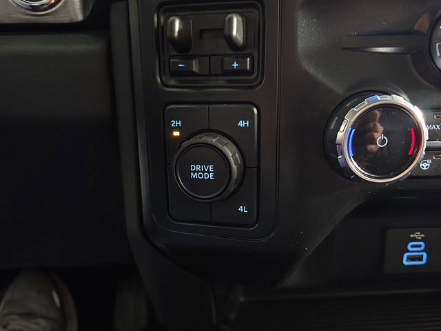 Certified 2025 Ford F450 Lariat w/ FX4 Off-Road Package image 19