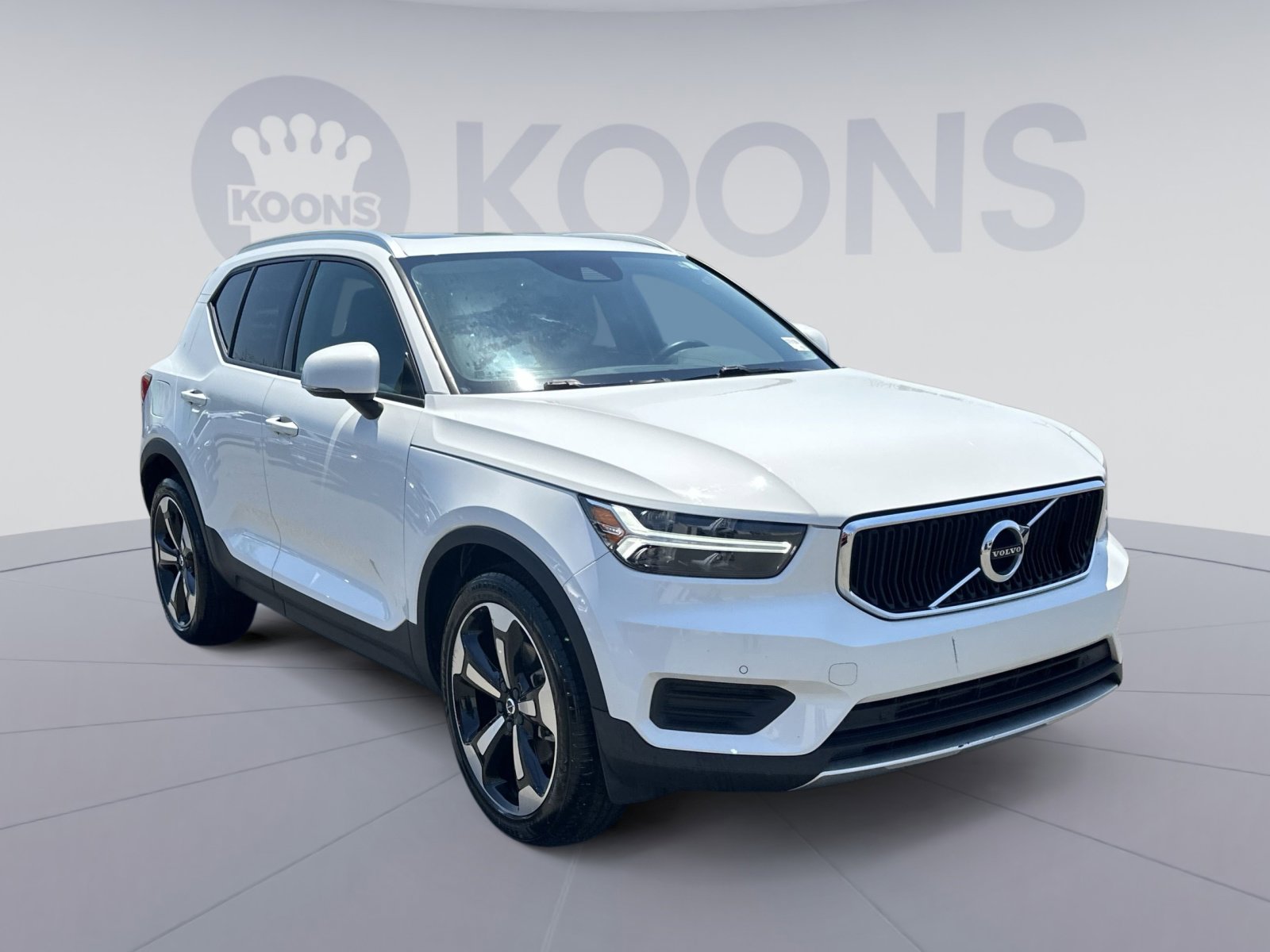 Used 2020 Volvo XC40 T5 Momentum w/ Protection Package Premier AWD/4WD image 18
