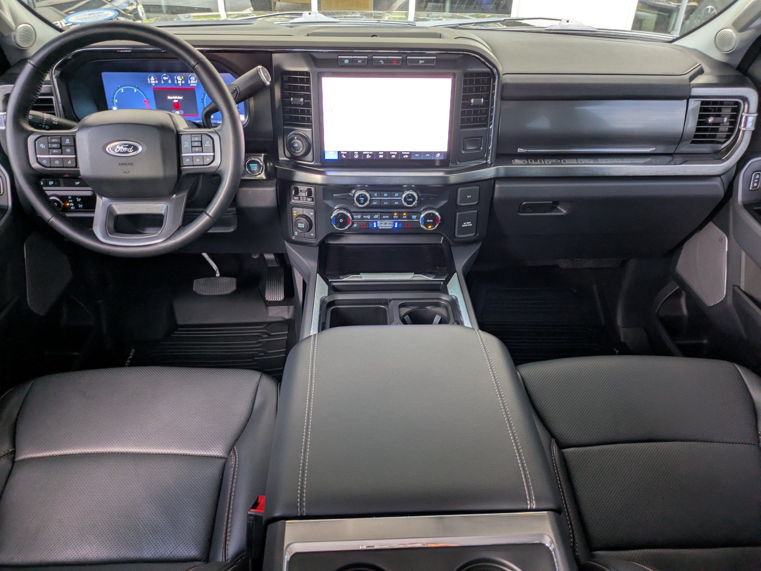 Certified 2024 Ford F250 Lariat w/ Lariat Ultimate Package AWD/4WD image 15