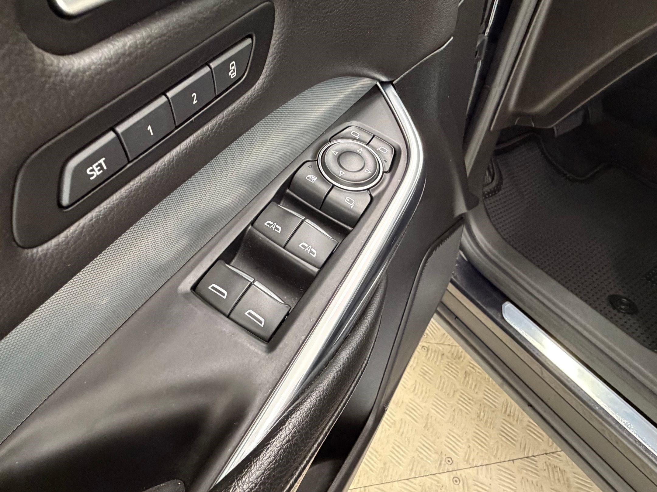 Used 2023 Cadillac XT4 Premium Luxury image 25