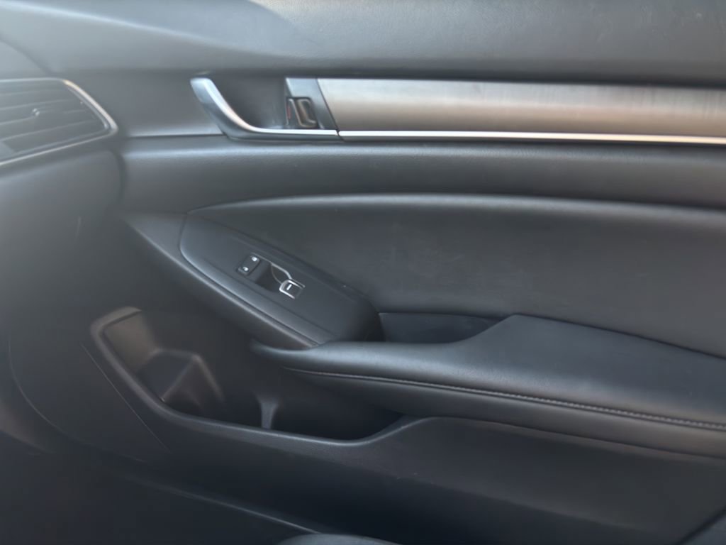 Used 2020 Honda Accord LX image 10