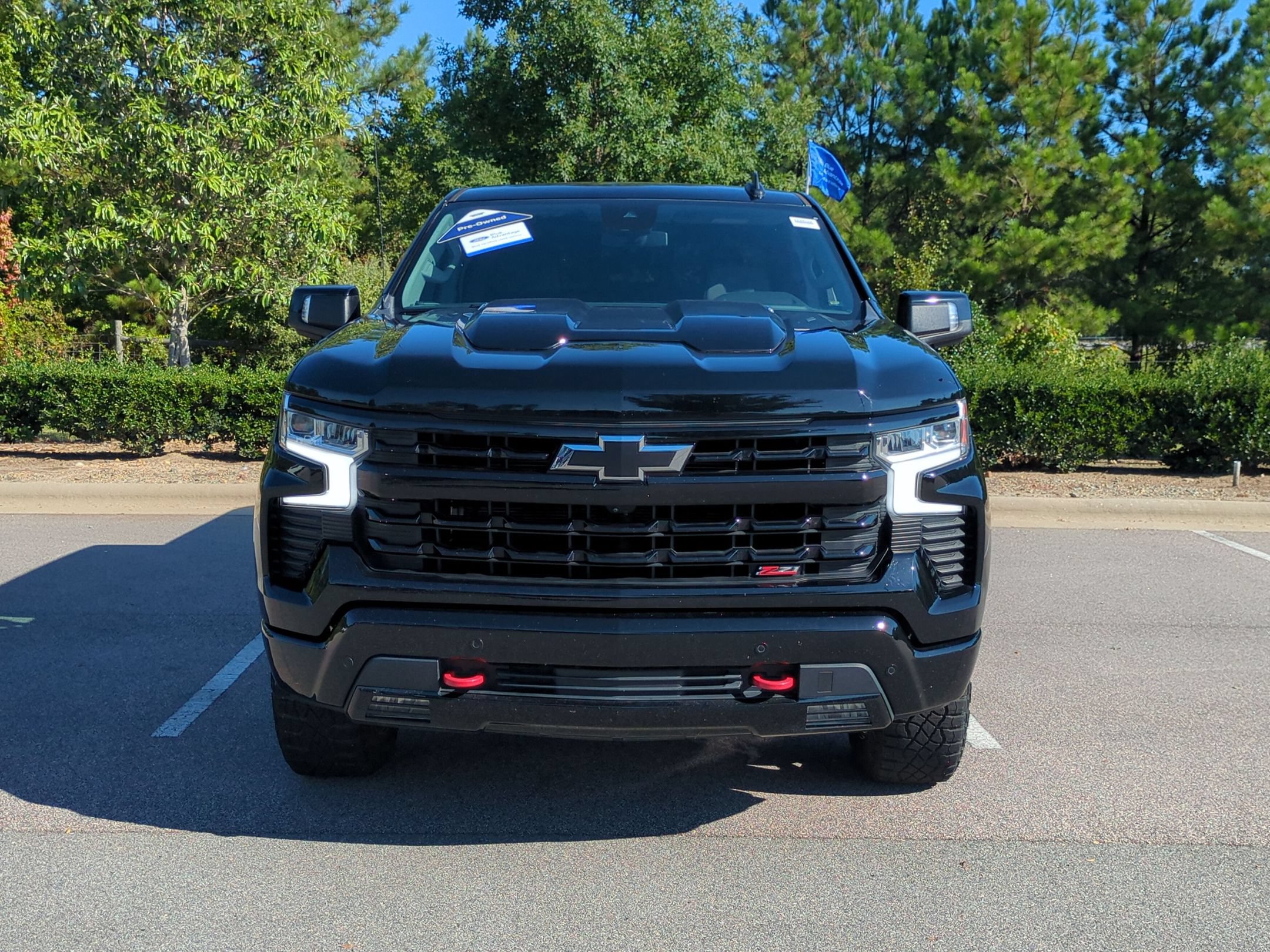 Used 2024 Chevrolet Silverado 1500 LT Trail Boss w/ Convenience Package II AWD/4WD image 9
