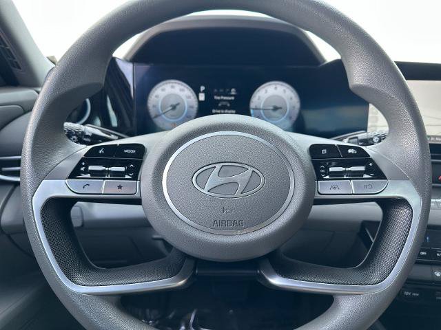 Used 2024 Hyundai Elantra SEL FWD image 22