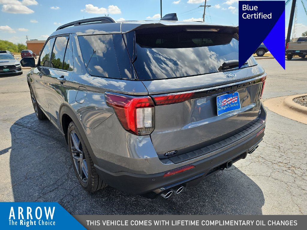 Certified 2026 Ford Explorer ST RWD image 9