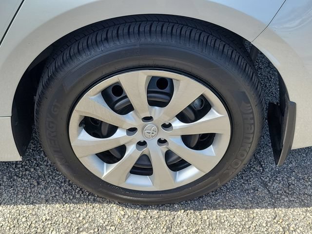Used 2025 Toyota Corolla LE FWD image 7