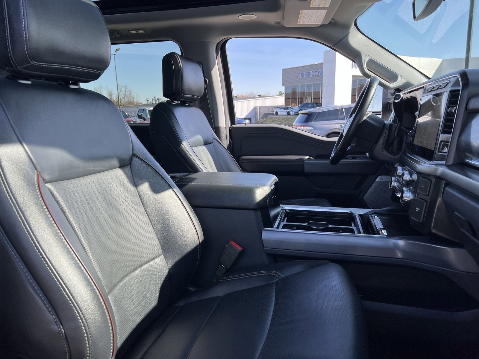 Certified 2024 Ford F350 Lariat w/ Lariat Ultimate Package image 27