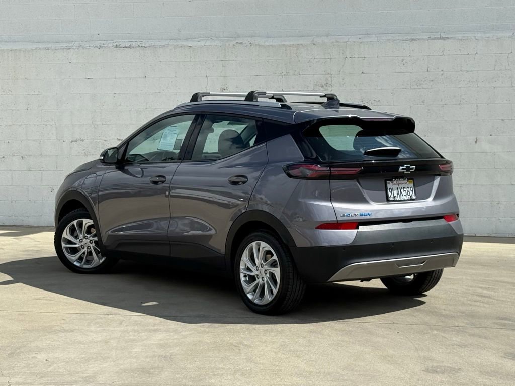 Used 2023 Chevrolet Bolt EUV LT w/ Driver Confidence Package image 4
