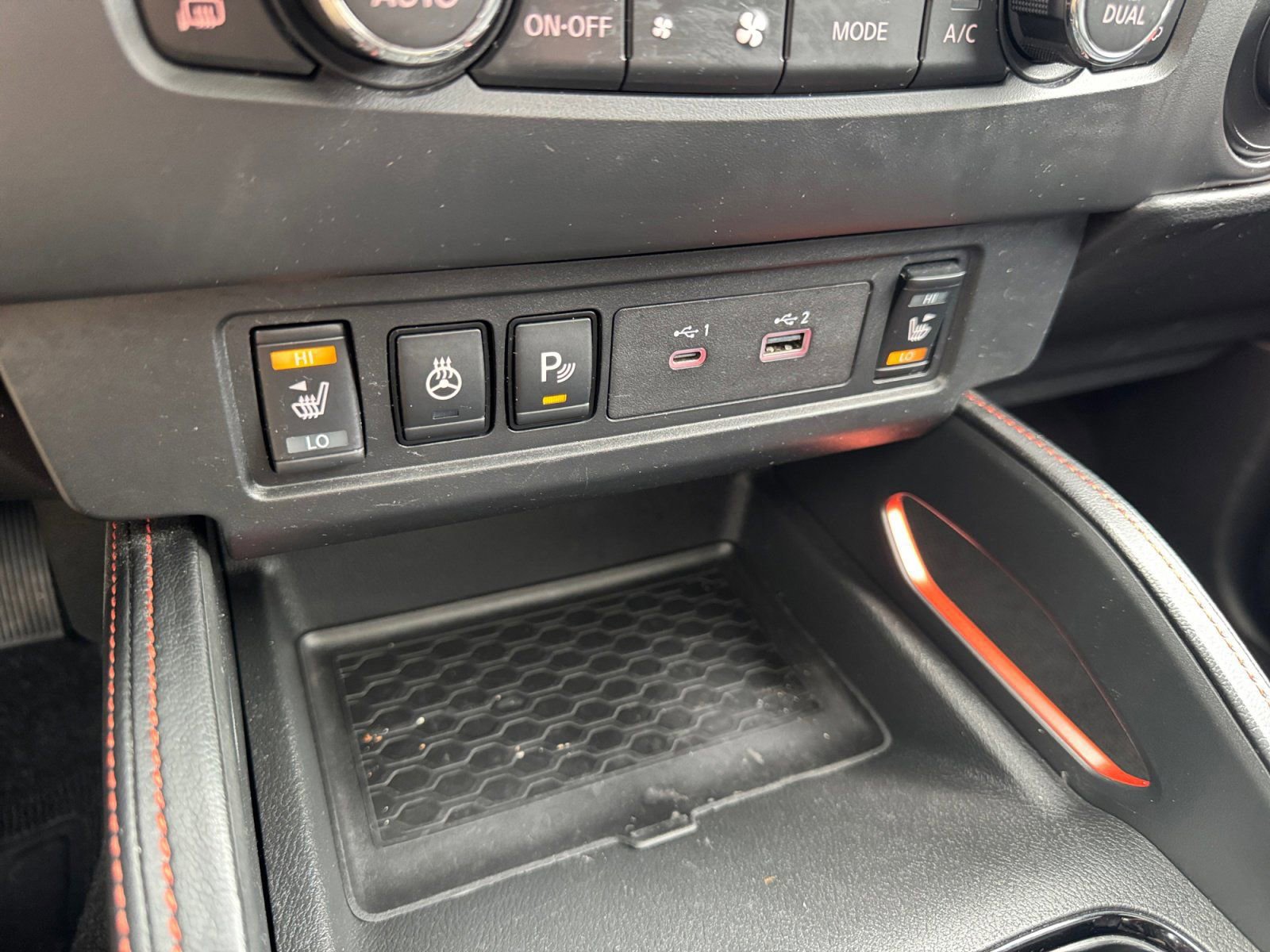 Used 2023 Nissan Frontier PRO-4X w/ Pro-4X Premium Package image 27