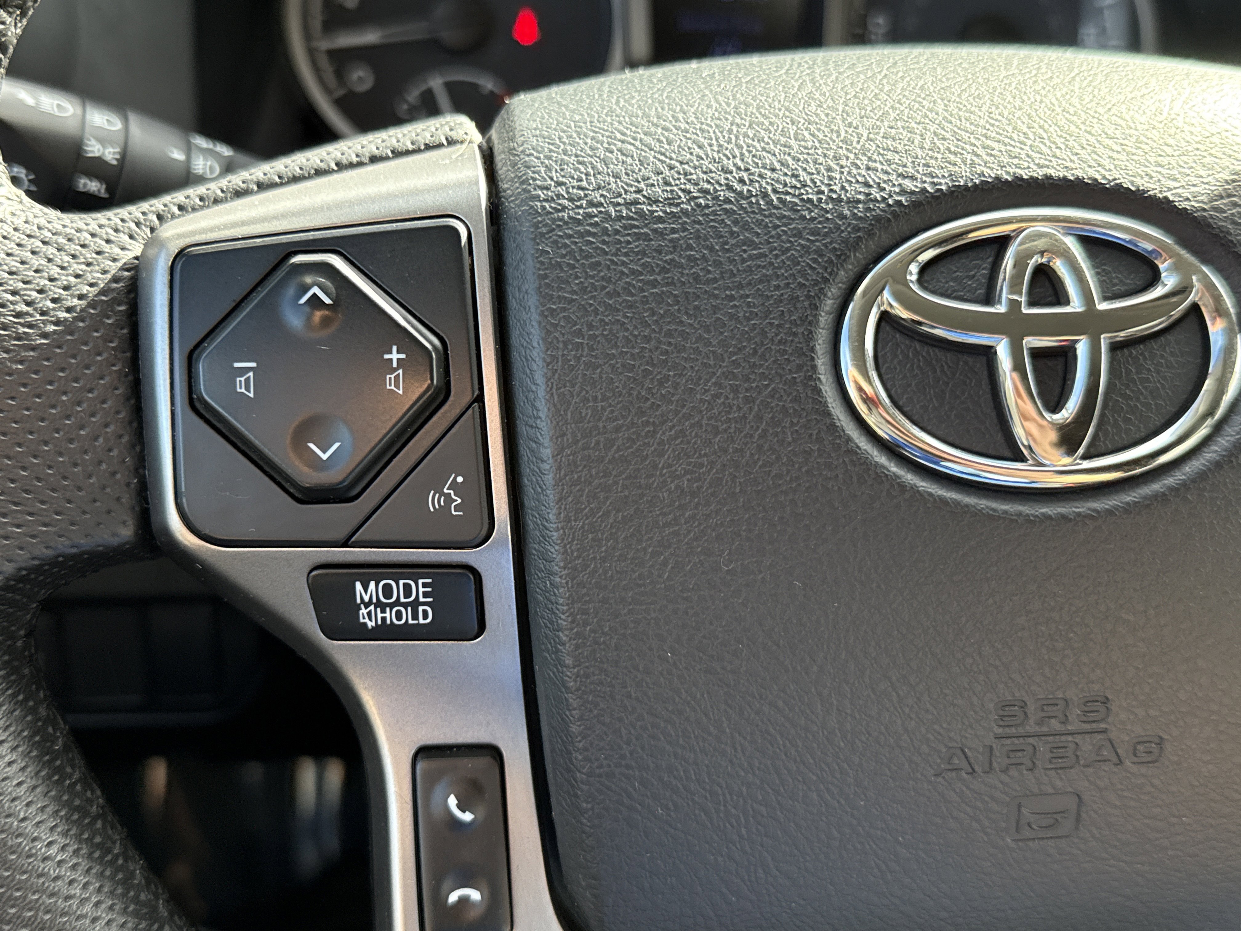 Used 2020 Toyota Tacoma SR5 image 17