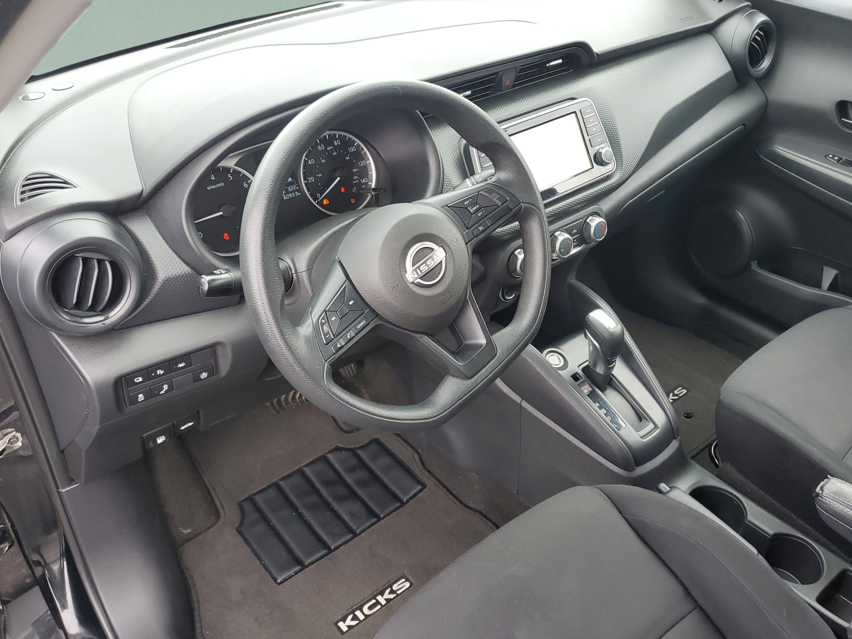 Used 2023 Nissan Kicks S FWD image 14