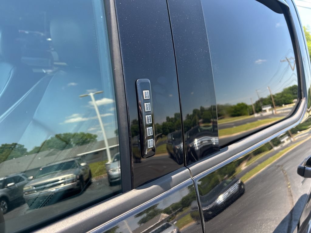Certified 2020 Ford F150 Lariat w/ Equipment Group 502A Luxury AWD/4WD image 9