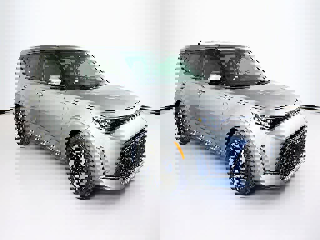 Used 2023 Kia Soul GT-Line w/ GT-Line Technology Package image 7