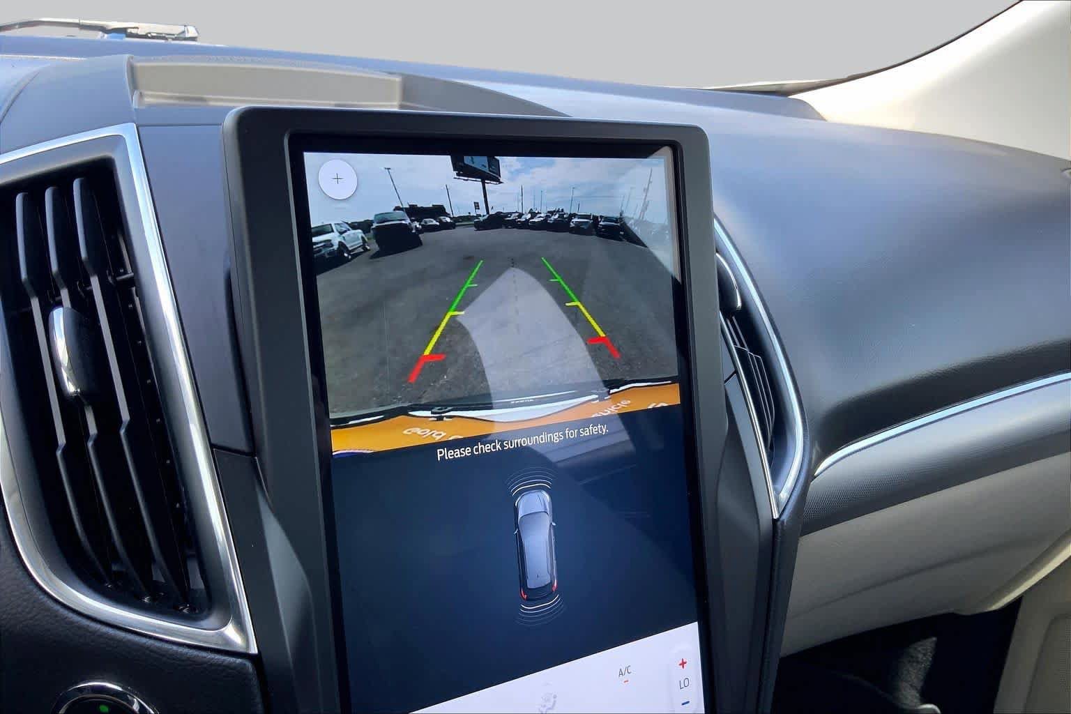 Certified 2021 Ford Edge Titanium FWD image 27