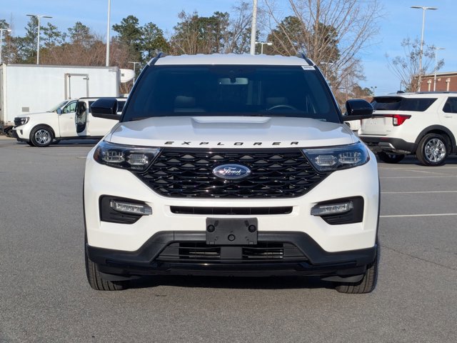Certified 2022 Ford Explorer ST-Line w/ Class IV Trailer Tow Package image 9