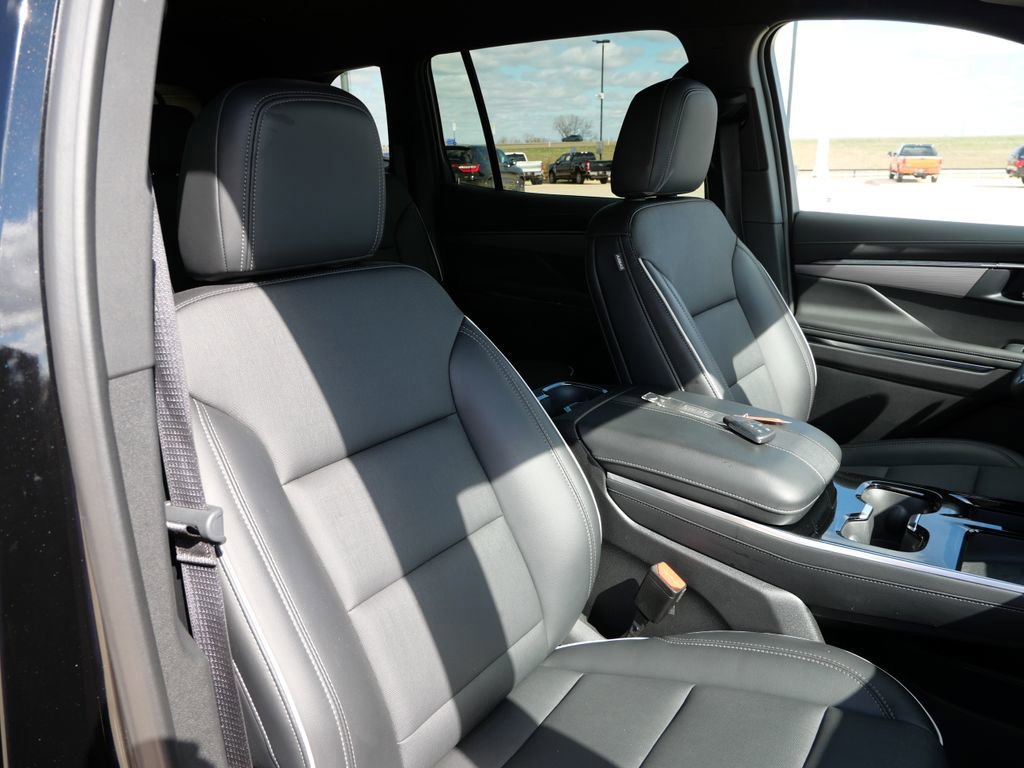 Used 2025 Buick Enclave Preferred image 19