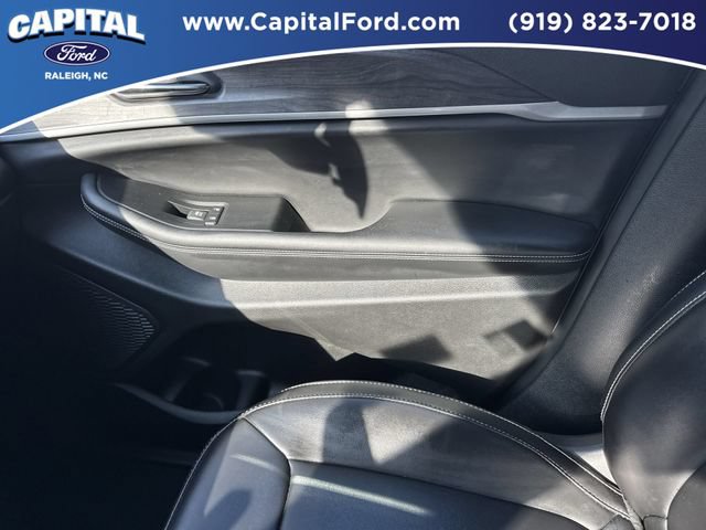 Used 2025 Jeep Grand Cherokee L Limited w/ Black Appearance Package AWD/4WD image 29