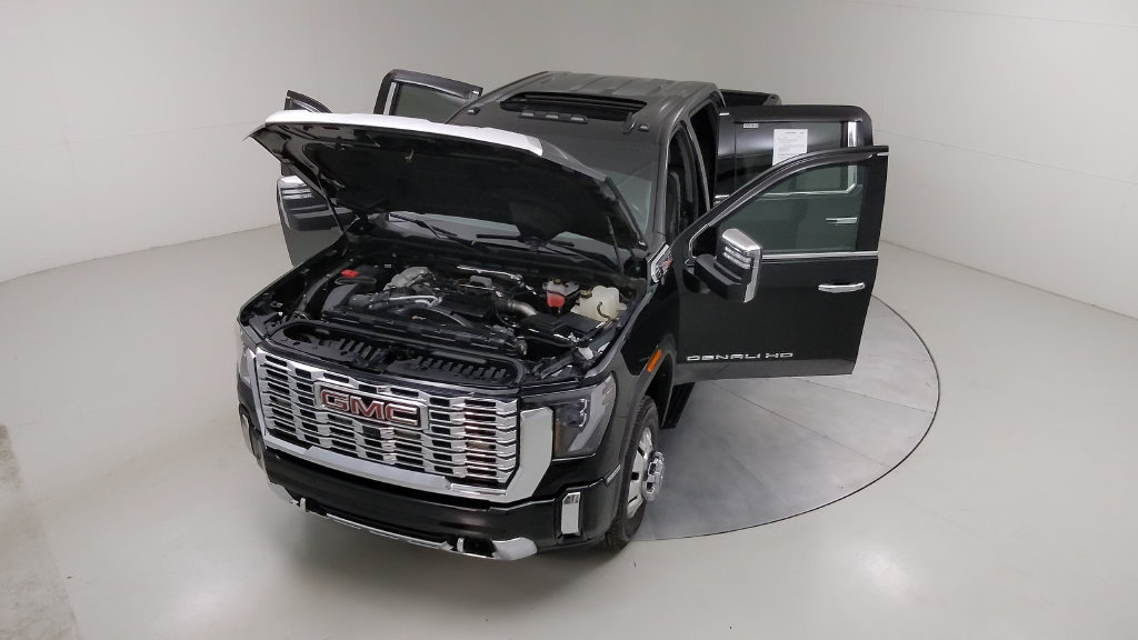Used 2024 GMC Sierra 3500 Denali w/ Denali Reserve Package AWD/4WD image 46