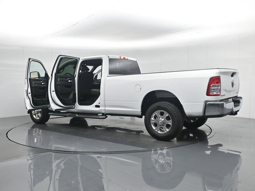 Used 2024 RAM 3500 Big Horn image 35