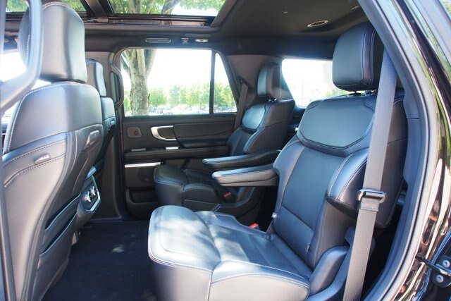 Certified 2025 Ford Expedition Platinum w/ Stealth Performance Package AWD/4WD image 23