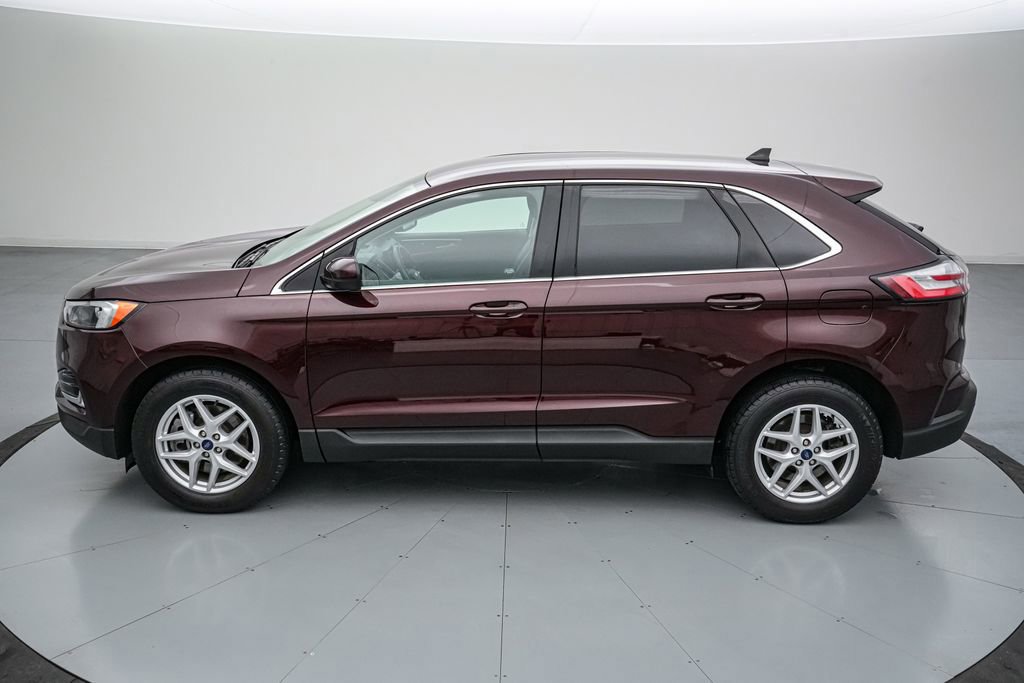 Certified 2022 Ford Edge SEL w/ Convenience Package image 2