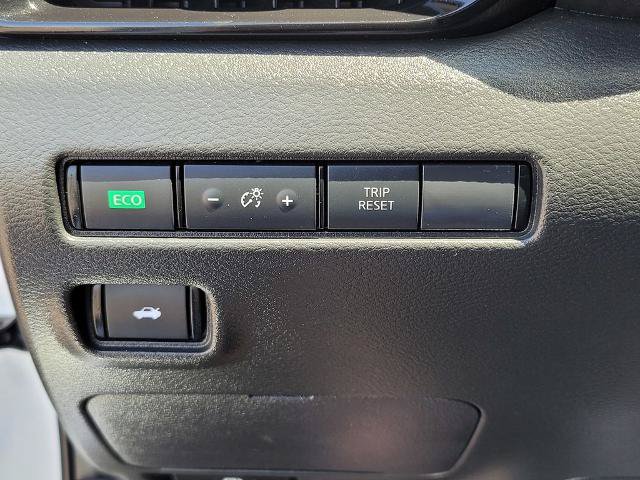 Used 2021 Nissan Sentra SV FWD image 26