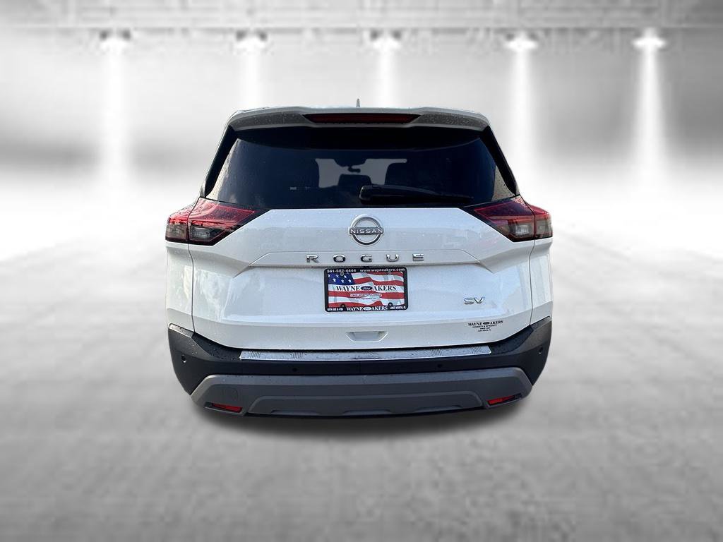 Used 2022 Nissan Rogue SV w/ SV Premium Package FWD image 5